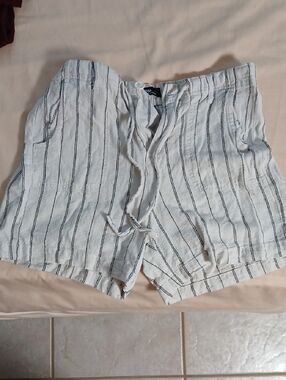 Striped Linen-Blend Drawstring Shorts - White with Navy Stripes